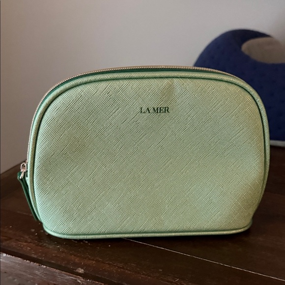 La Mer Light Green Saraffino Travel Pouch - Never used!!! - Picture 2 of 2